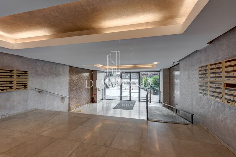 UpGround, 0% comision, penthouse 250 mp, living 116 mp, semifinisat.